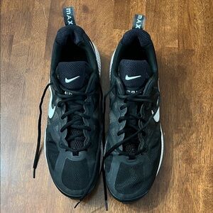 Nike Men's Air Max size 15 Black and White Athletic Shoes